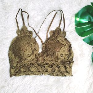 OLIVE CROCHET BRALETTE